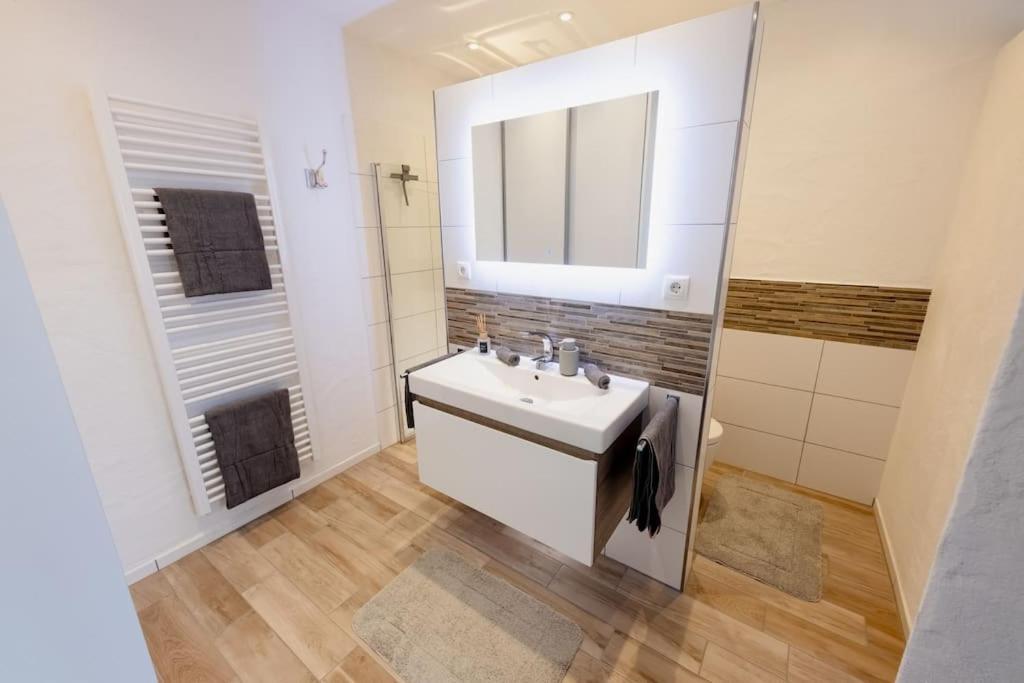 Herresbach Racing-Apartment מראה חיצוני תמונה